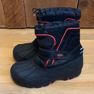 Totes Kids Black and Red Snow Boots